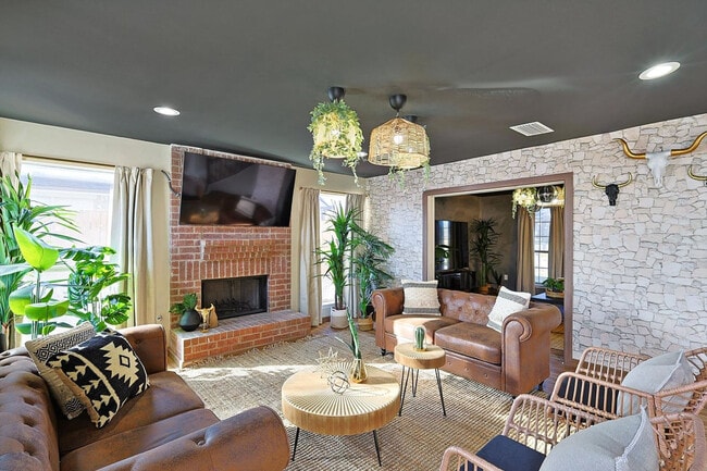 Photo - 708 Azalea Dr Unit ID1310919P