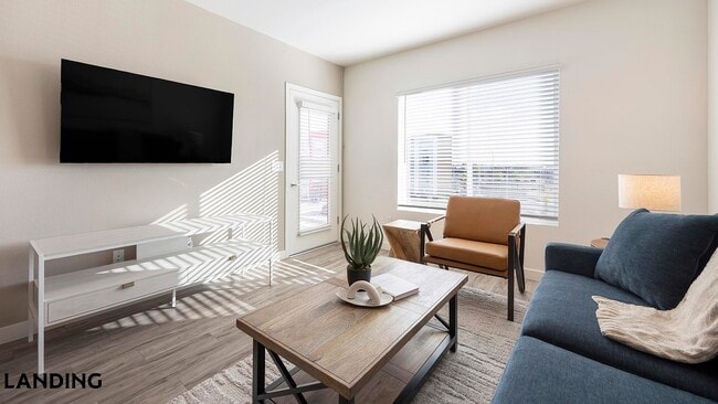 Building Photo - 1760 S Crismon Rd Unit 3006