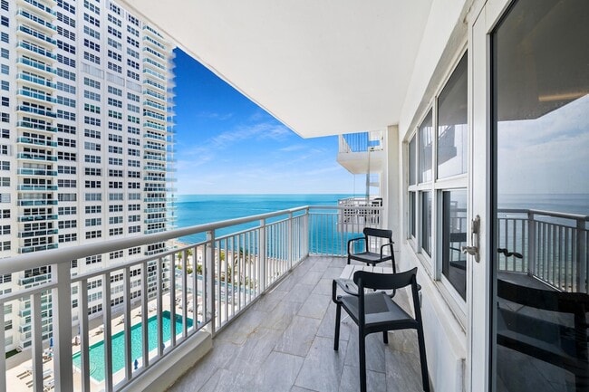 Building Photo - 3850 Galt Ocean Dr Unit 1109