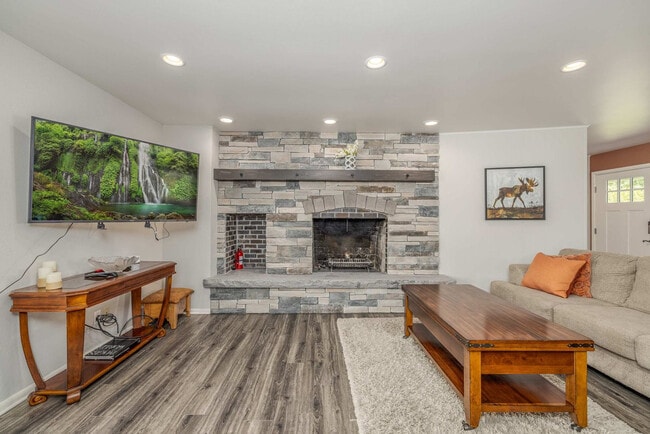 Photo - 700 E Anchor Way Unit SI ID1543024P