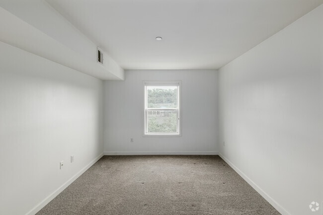Citron 1BR, 1BA - 678SF - Bedroom - 3030 South Water Apartments
