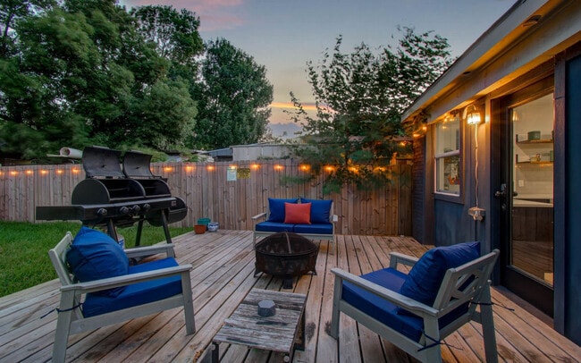 Photo - 5312 Jefferson St Unit ID1261556P