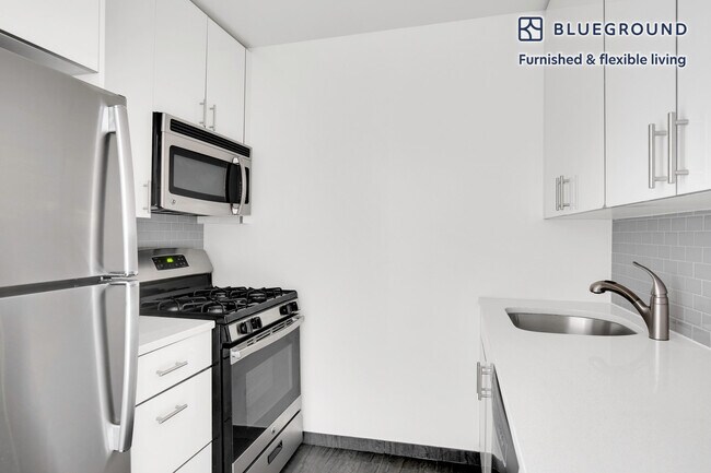 Photo - 520 W 43rd St Unit FL8-ID741