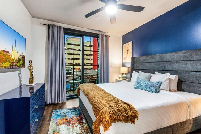 Photo - 611 Commerce St Unit ID1267081P