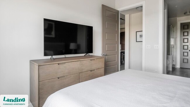 Photo - 825 Usener St Unit 923