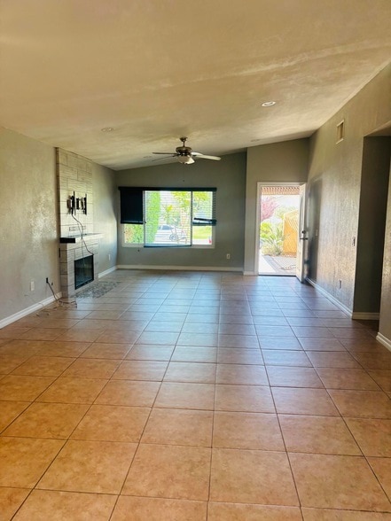 Photo - 80747 Columbia Ave