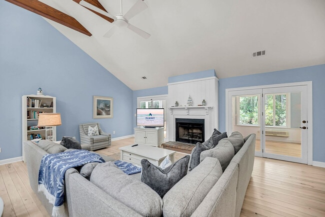 Photo - 2770 Old Forest Dr Unit SI ID1541214P