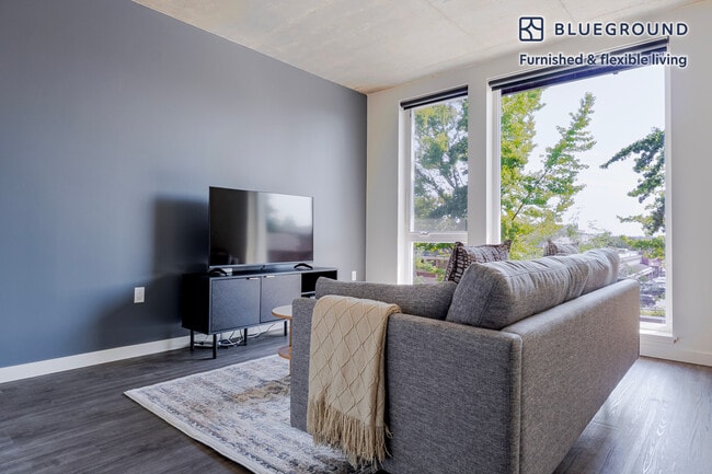 Photo - 10050 NE 10th St Unit FL2-ID903