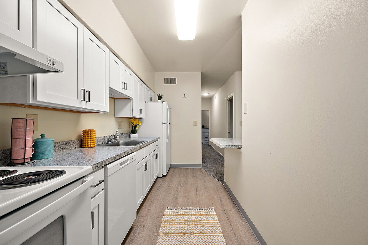 Floor Plan - 2 Bedroom/ 1 Bath Parkside Remodel