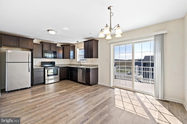 Photo - 858 Rising Sun Ln