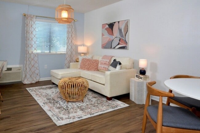 Photo - Capital Flats & Magnolia Square Apartments