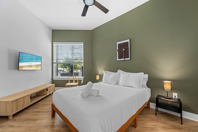 Photo - 3302 W Gray St Unit SI ID1312507P