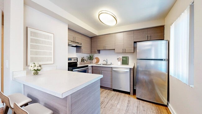 Building Photo - Rosebeach