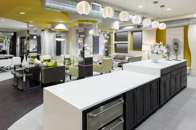 Community Kitchen - Maple at Med Center