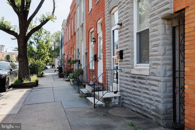 Photo - 3031 Elliott St