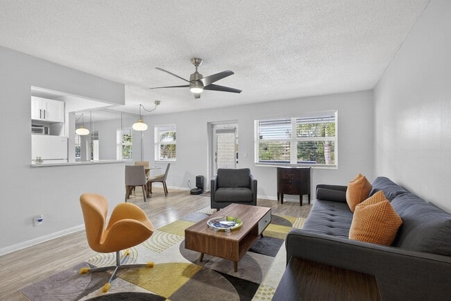 Photo - 155 Windsor G Unit 155