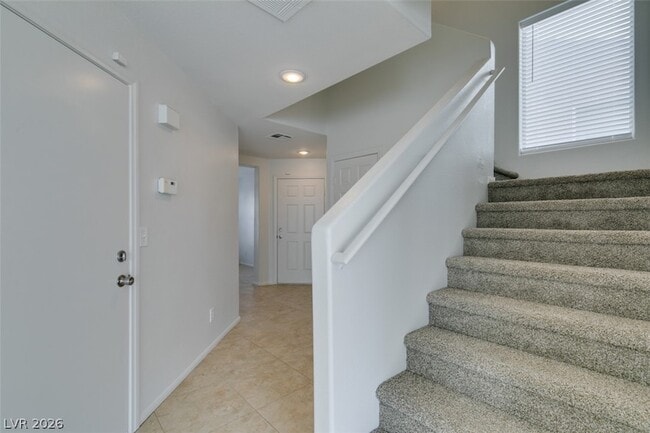 Photo - 868 Blue Rosalie Pl