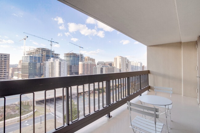 Photo - 1515 Richmond Hwy Unit ID8459A