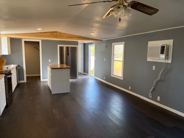 Photo - 110 County Rd 32150