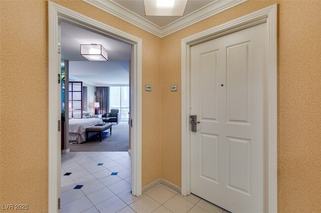 Building Photo - 145 E Harmon Ave Unit 511