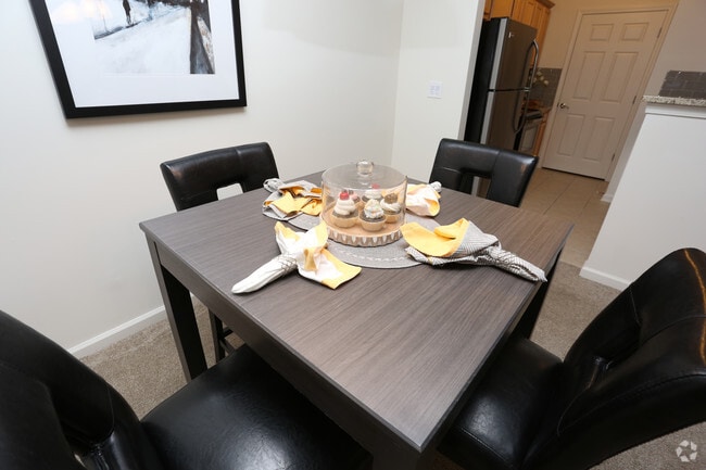 2BR, 2BA - 1069 SF - Dining Room - Brighton 3050