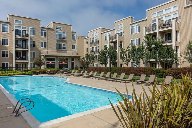 Photo - The Courtyards at 65th Street