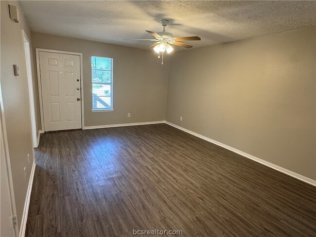 Photo - 2000 Monito Way Unit D