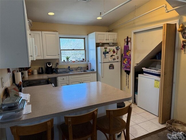 Photo - 64 Old Riverhead Rd