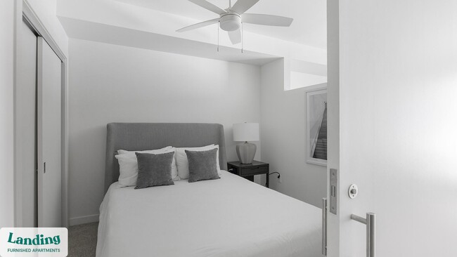 Building Photo - 707 S Farmer Ave Unit 6031.1413437