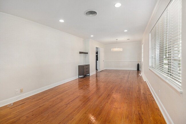 Photo - 12847 Memorial Dr