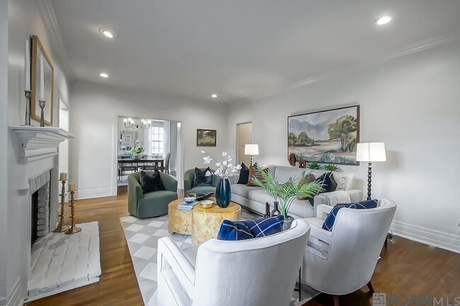 Photo - 2221 Olive St