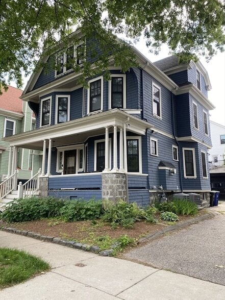 Building Photo - 77 Highland Rd