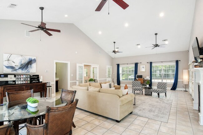 Photo - The Reserve at Woodchase