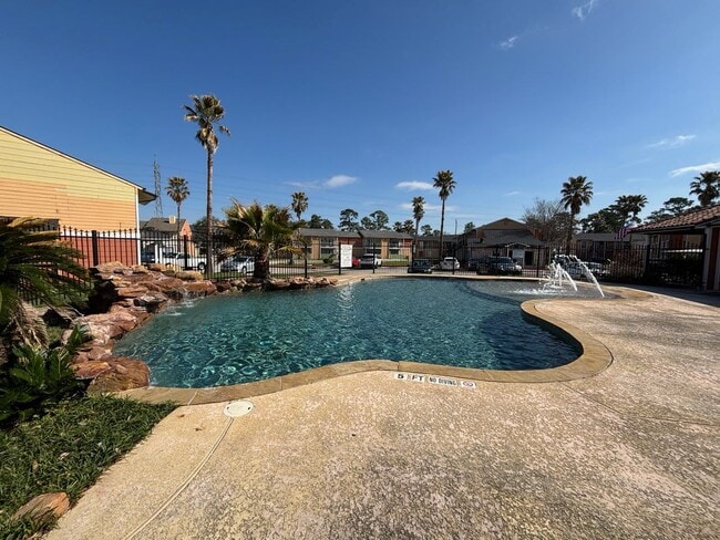 Photo - The Palms at Cypress Station