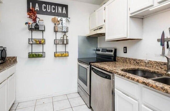 Photo - 2342 Huntington Green Ct Unit 2