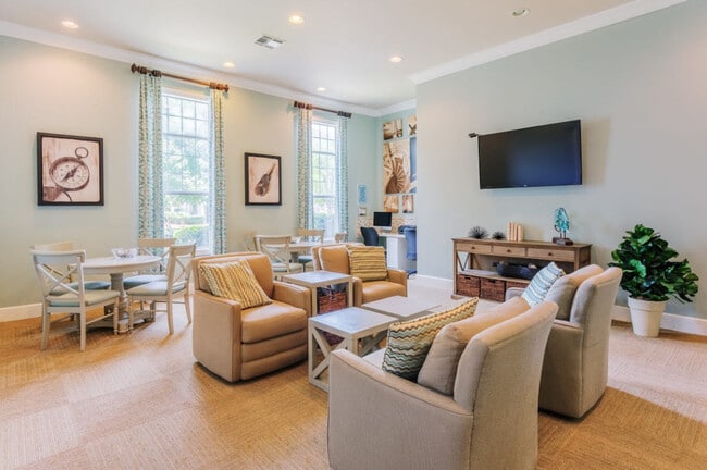 Photo - 1302 Belle Point Dr Unit SI ID1466154P