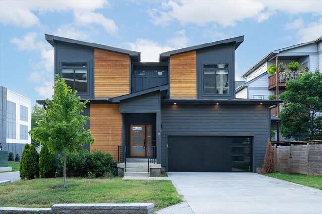 Building Photo - 1710 Nassau St