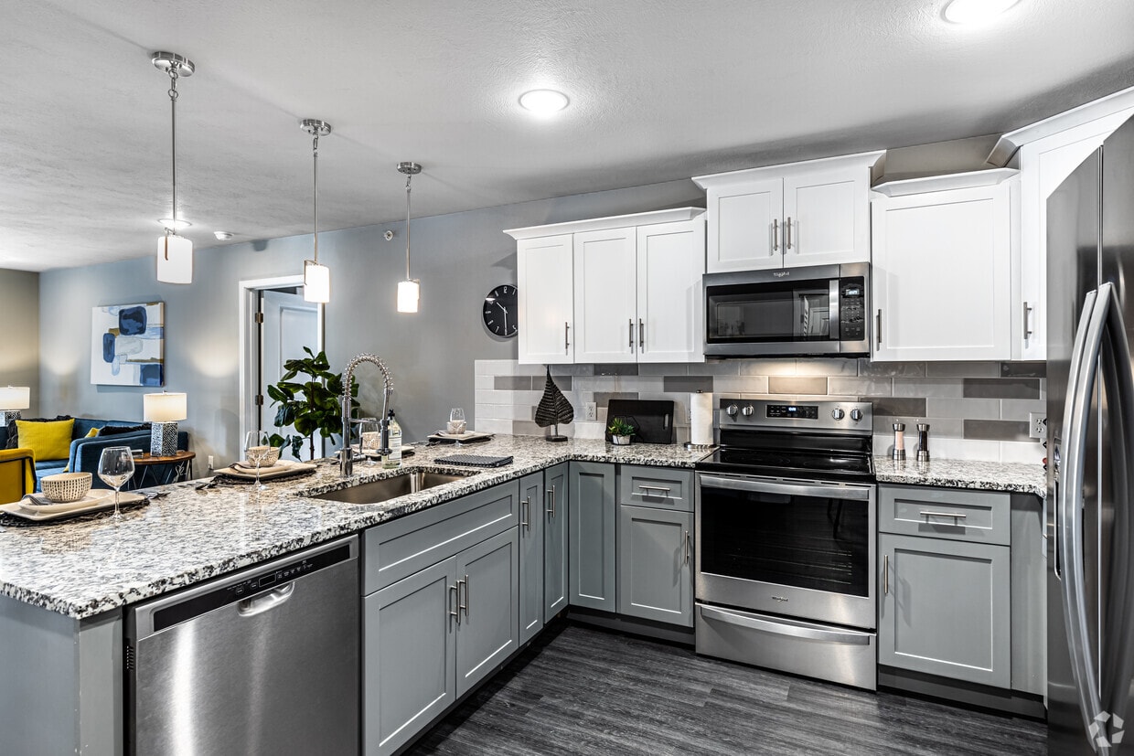 Floor Plan - Furnished Apartment