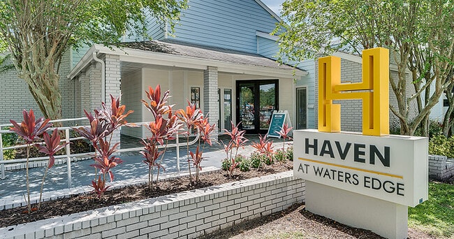 Building Photo - Haven at Waters Edge
