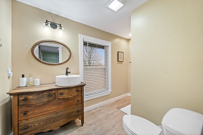 Photo - 208 E Spring St Unit SI ID1285017P