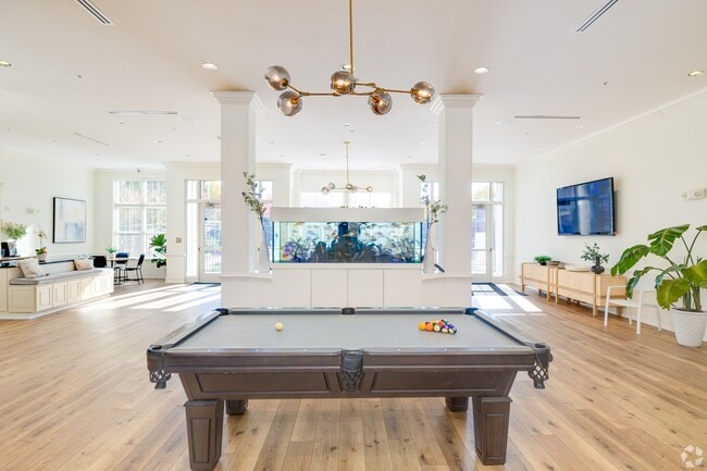 Building Photo - The Flats at Lansdale