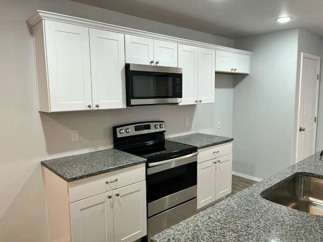 Photo - 8419 10th Pl