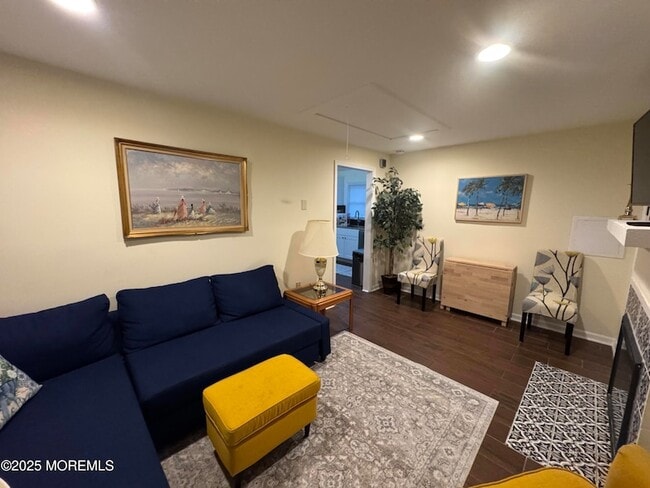 Photo - 124 Lincoln Ave Unit 4