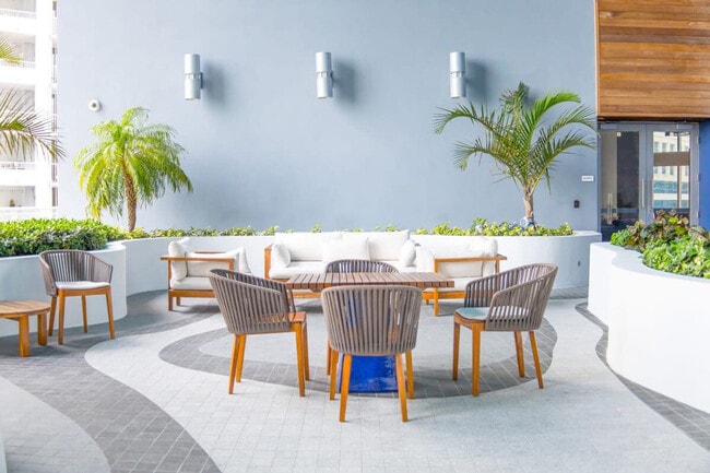 Photo - 1300 Brickell Bay Dr Unit ID1044506P