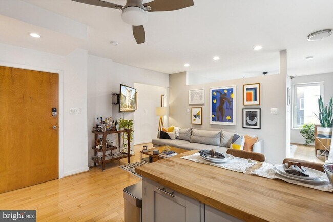 Photo - 51 Randolph Pl NW Unit 304