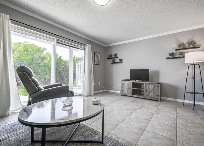 Photo - 603 Shorewood Dr Unit ID1044388P