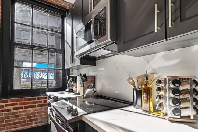 Photo - 1148 S Peters St Unit ID1265892P