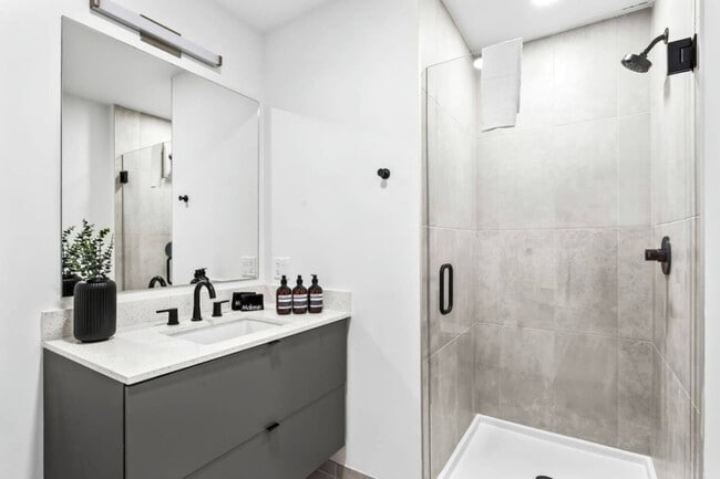 Photo - 1704 N 17th St Unit SI ID1312538P