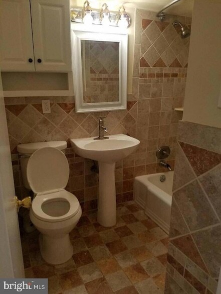 Photo - 3928 Stone Gate Dr Unit D