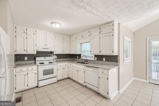 Photo - 849 Ridge Ave